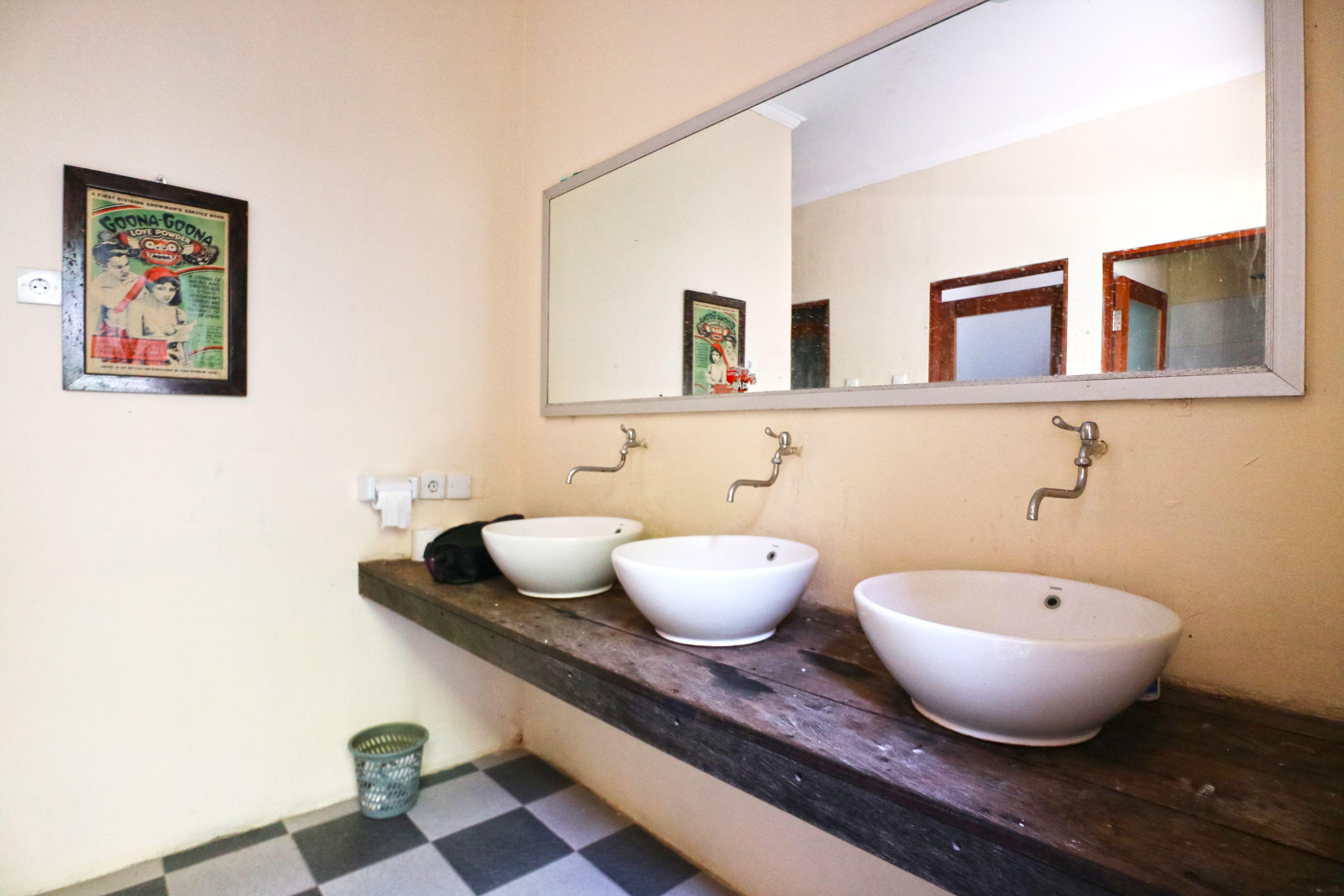 Indopurejoy House - Komala Indah Cottages Kuta  Exterior photo
